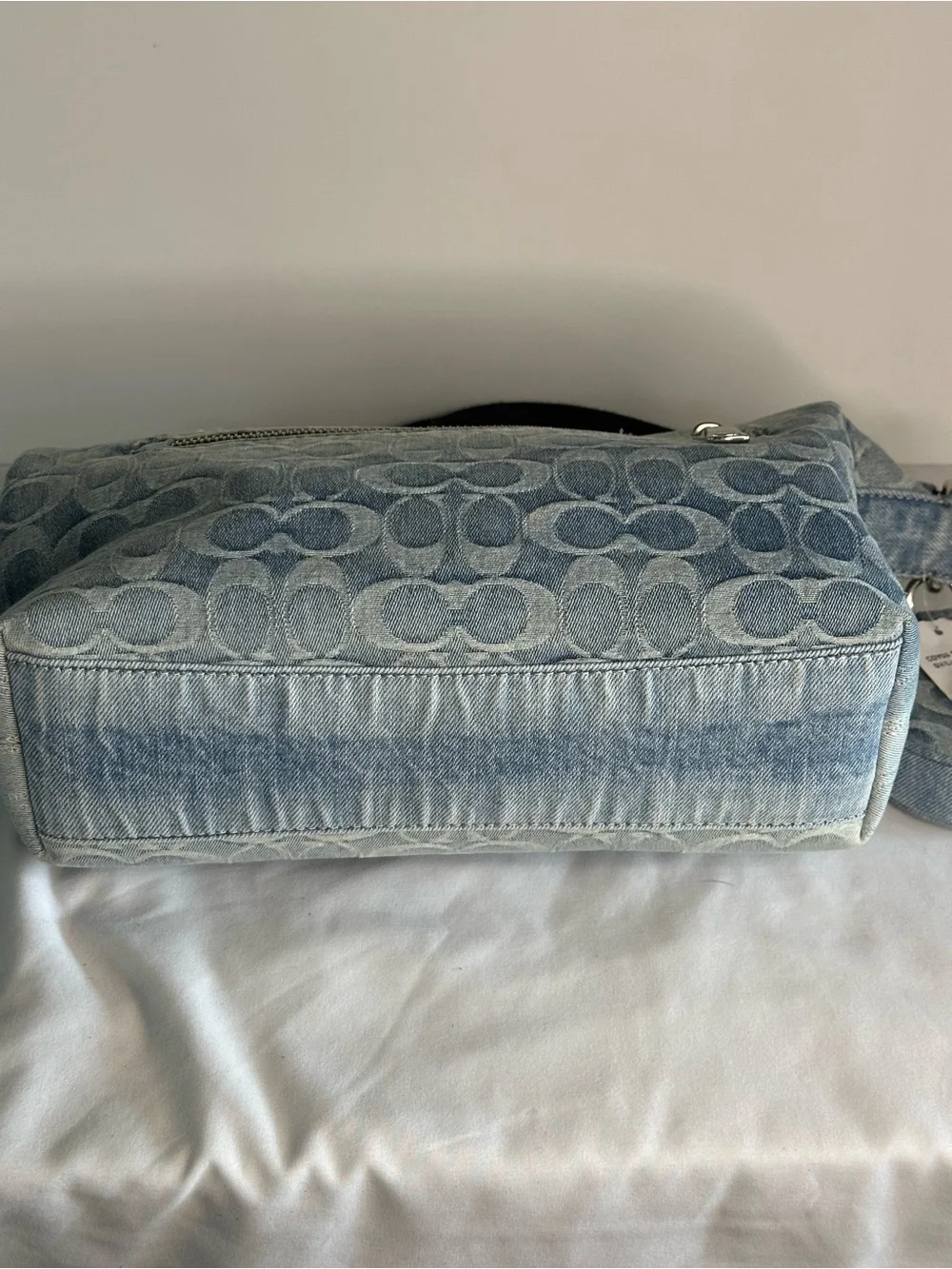Coach Loved Denim Signature Small Finn Crossbody Bag with Coin Pouch CDY53
